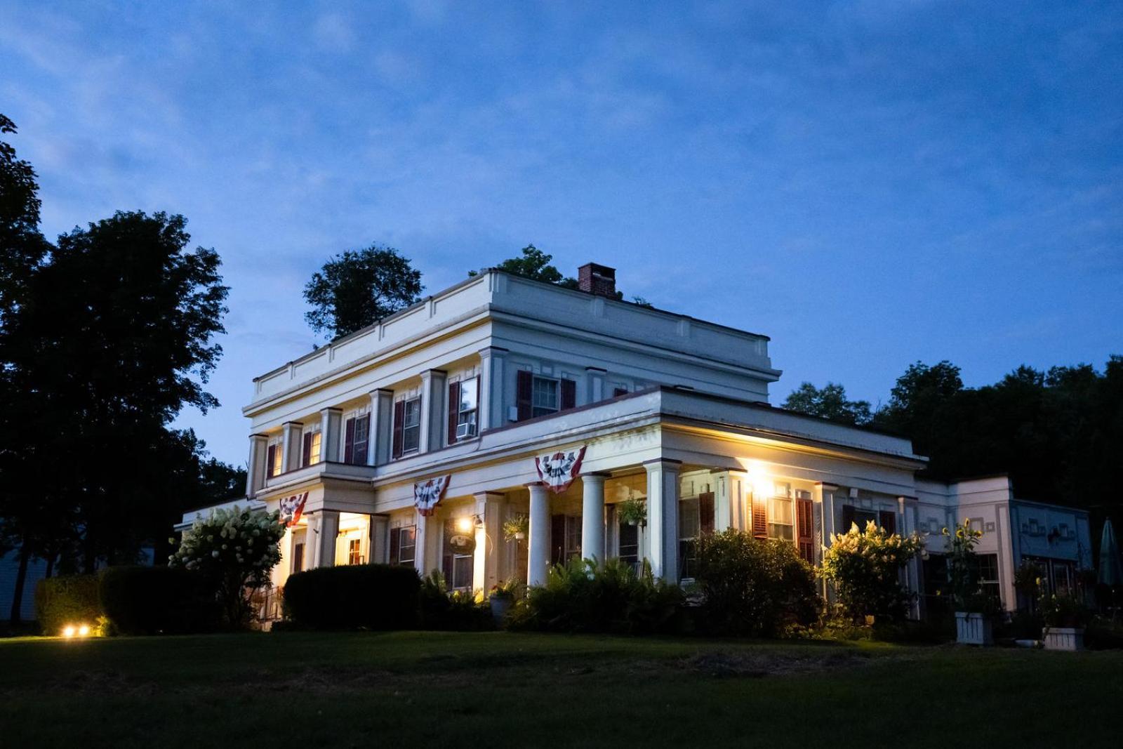 Arlington Inn & Spa エクステリア 写真